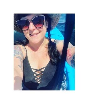 Meet your Posher, Janine